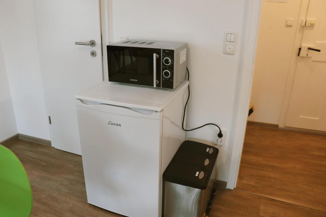 Helles Apartment Fuer 1-2 Pers. Mit Parkplatz Und Wifi Kraiburg am Inn Luaran gambar