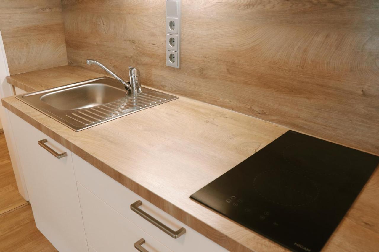 Helles Apartment Fuer 1-2 Pers. Mit Parkplatz Und Wifi Kraiburg am Inn Luaran gambar