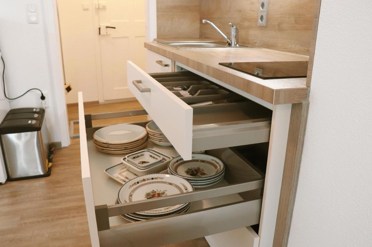 Helles Apartment Fuer 1-2 Pers. Mit Parkplatz Und Wifi Kraiburg am Inn Luaran gambar