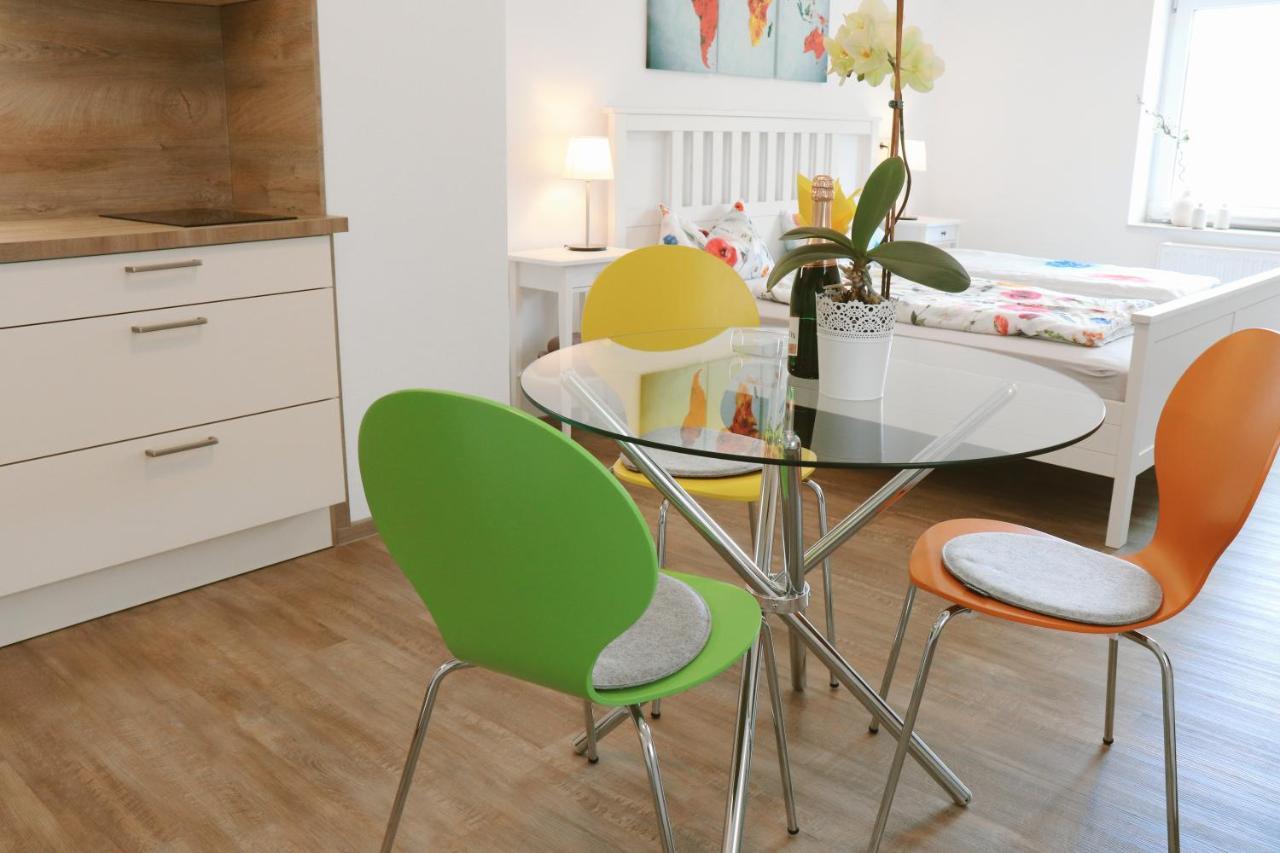 Helles Apartment Fuer 1-2 Pers. Mit Parkplatz Und Wifi Kraiburg am Inn Luaran gambar